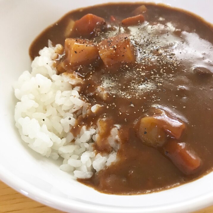 レトルトカレーで簡単アレンジ！ココアカレー